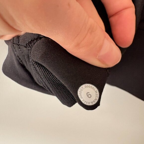 Lululemon Wunder Train Long-Line Bra *Medium Support, C/D Cups Black Size 6 - Picture 6 of 6